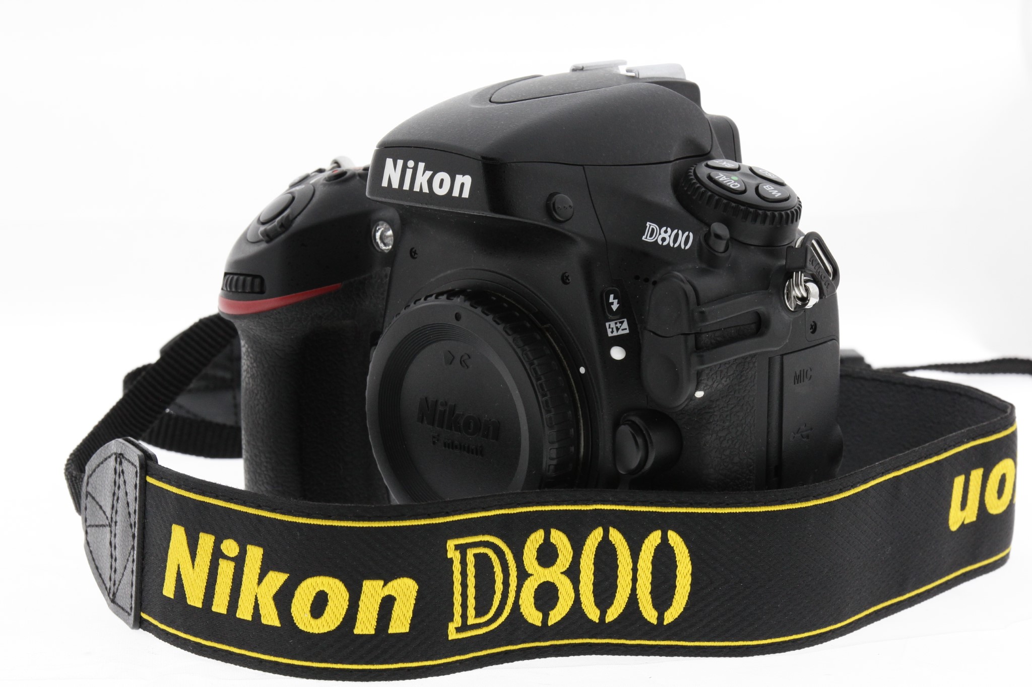Zrcadlovka Nikon D800 36Mpx Full-Frame