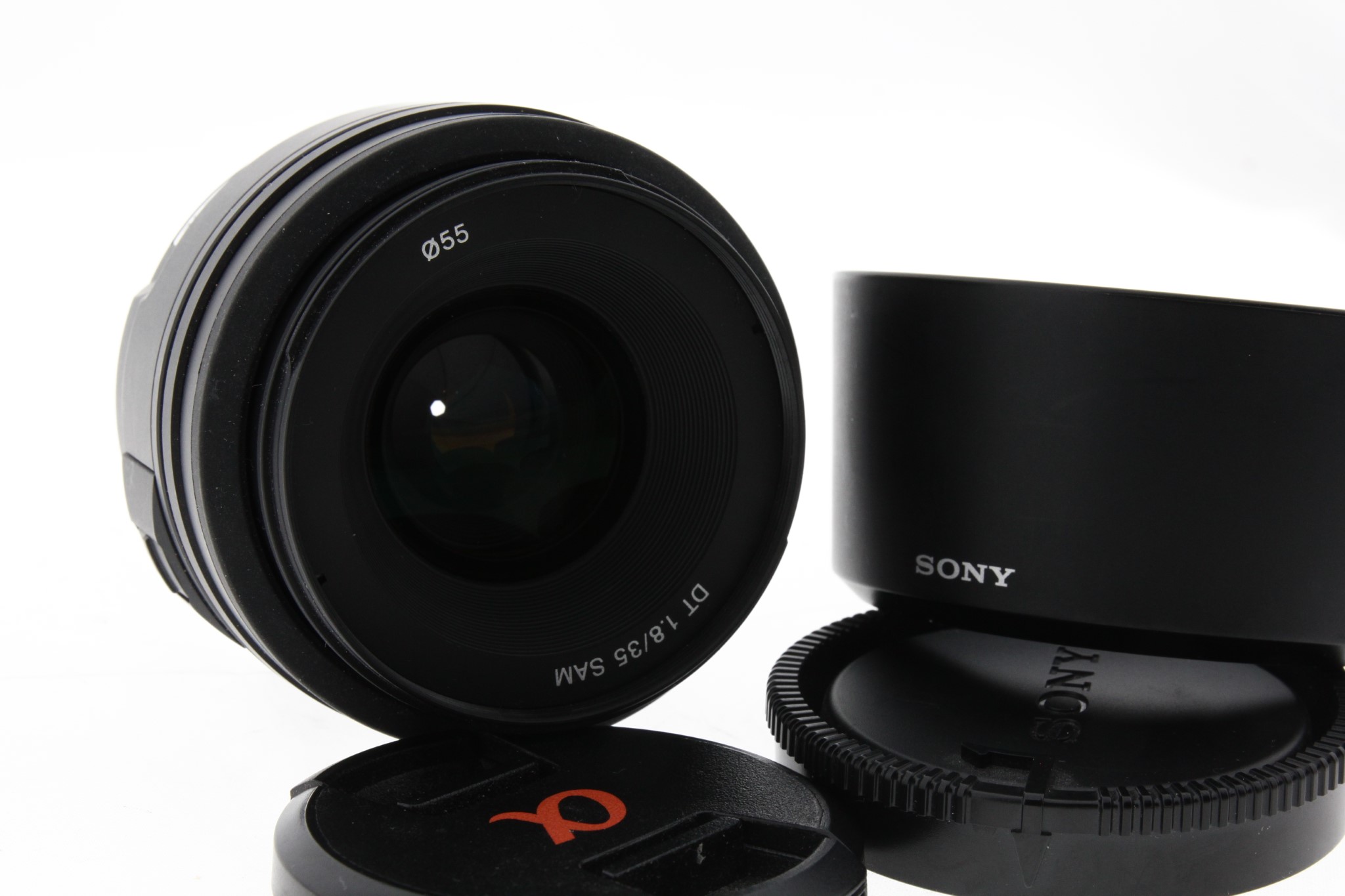 Sony 35mm f/1.8 SAM DT