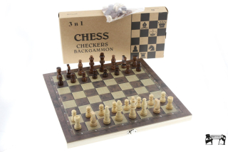 Šachy 34x34cm dřevěné v boxu, dáma, vrhcáby 3v1