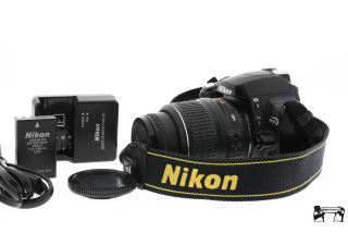 Zrcadlovka Nikon D40 + 18-55mm